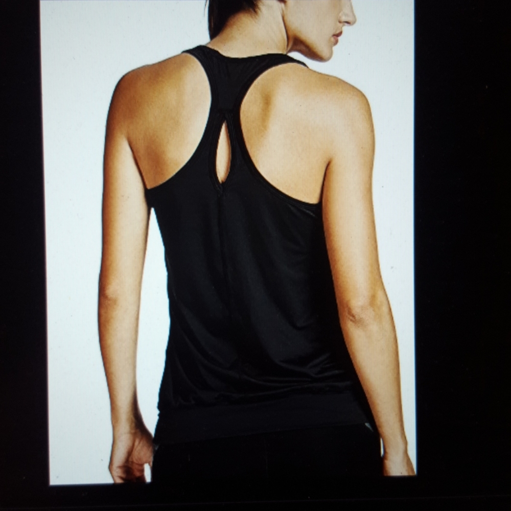 Syrokan NWT Racerback Tank Top Sz L